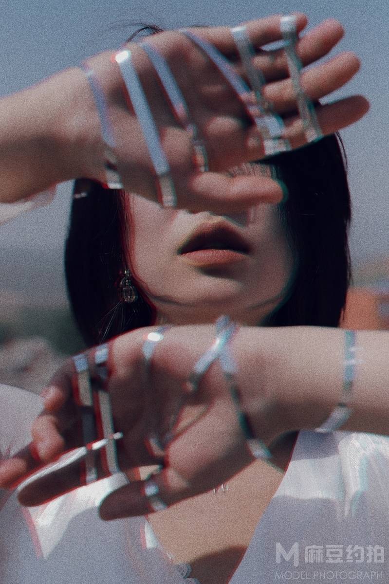 情绪模特