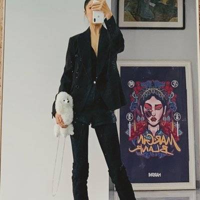 情绪模特