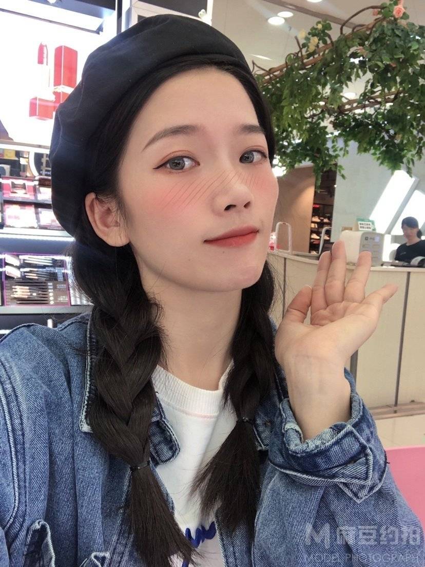 少女模特