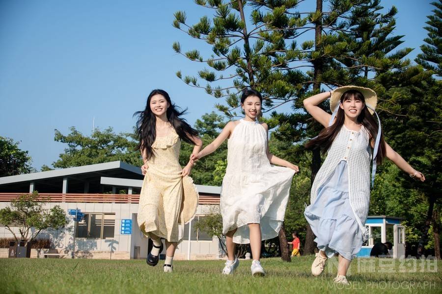 清新模特