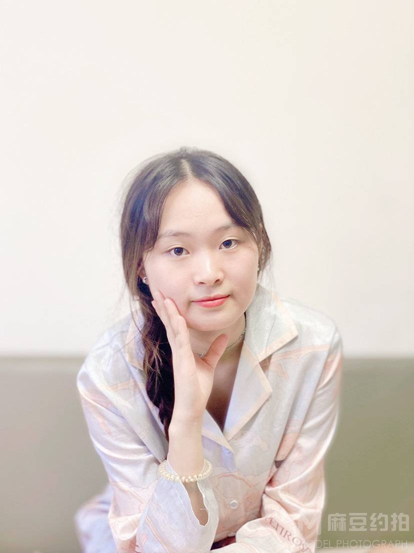 纪实模特