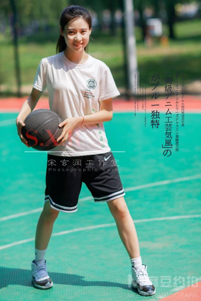 校园模特