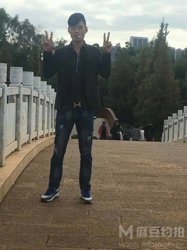 情侣模特
