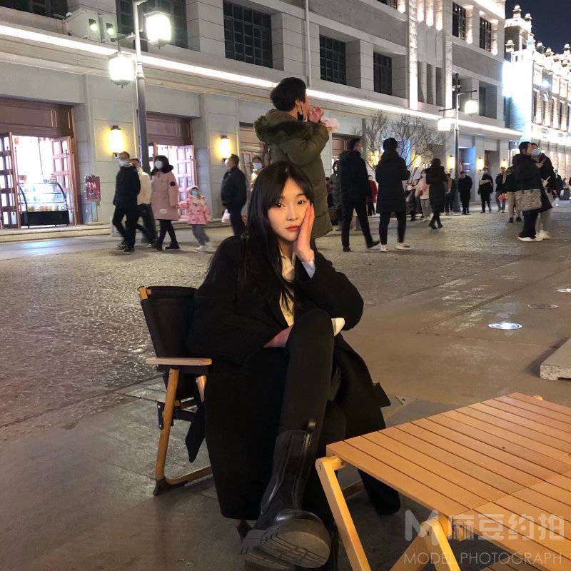 校园模特