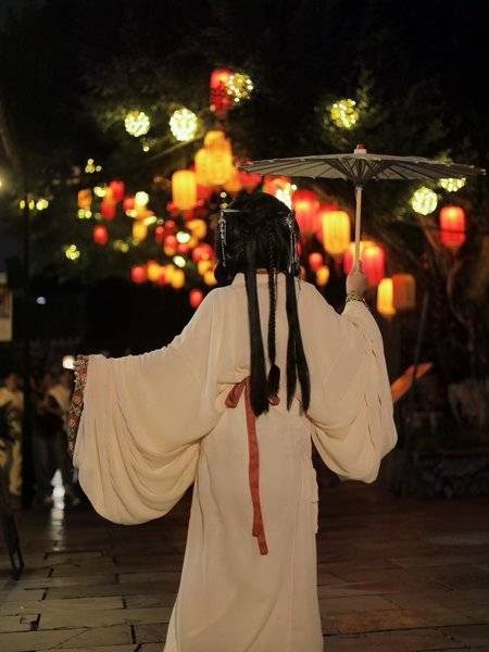 汉服模特