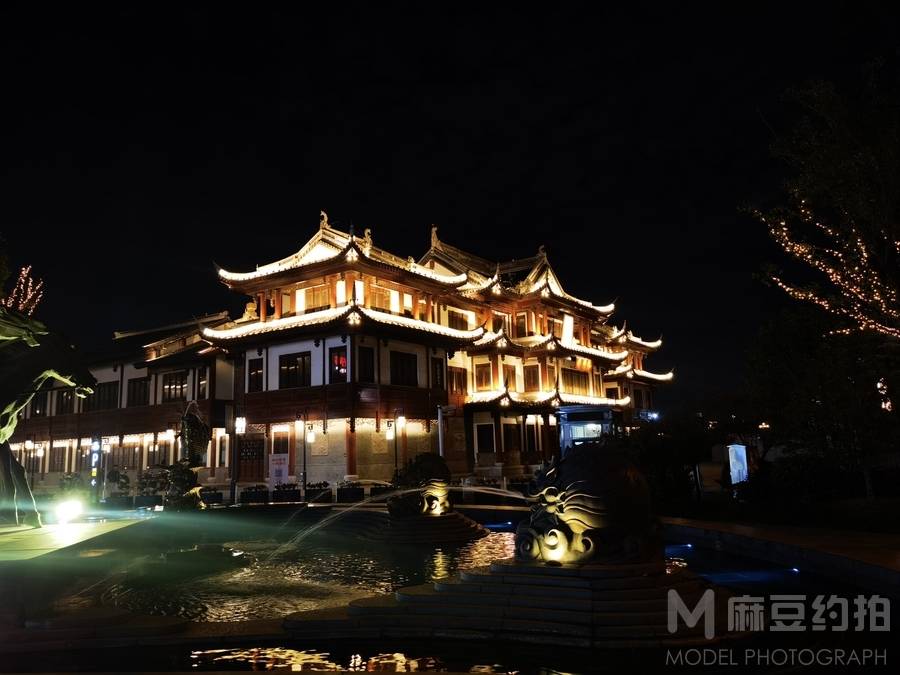 夜景模特