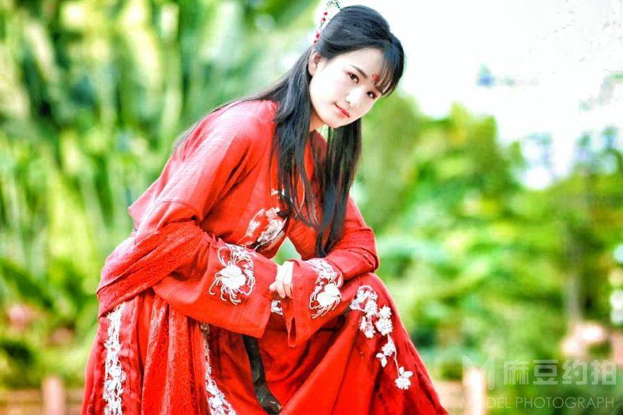 汉服模特