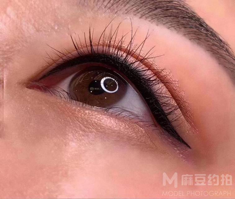 妆容模特
