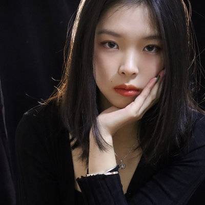 黑白模特