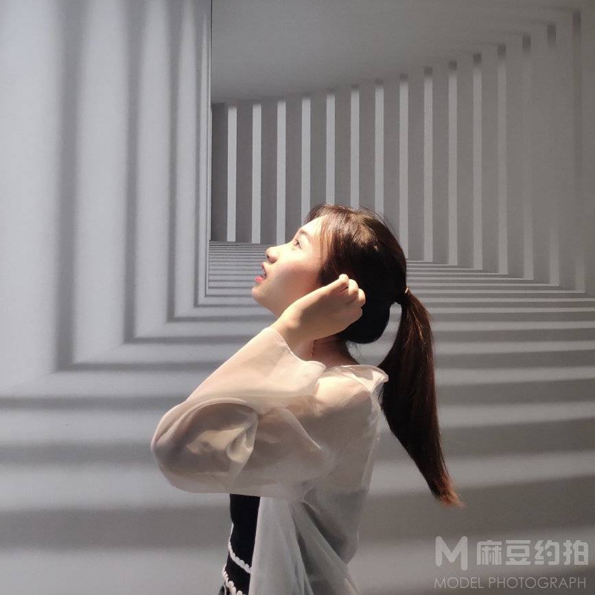 清新模特