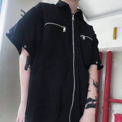 黑白模特