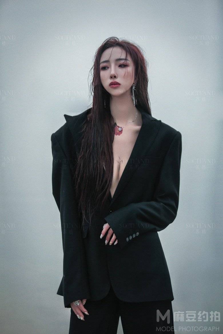暗黑模特