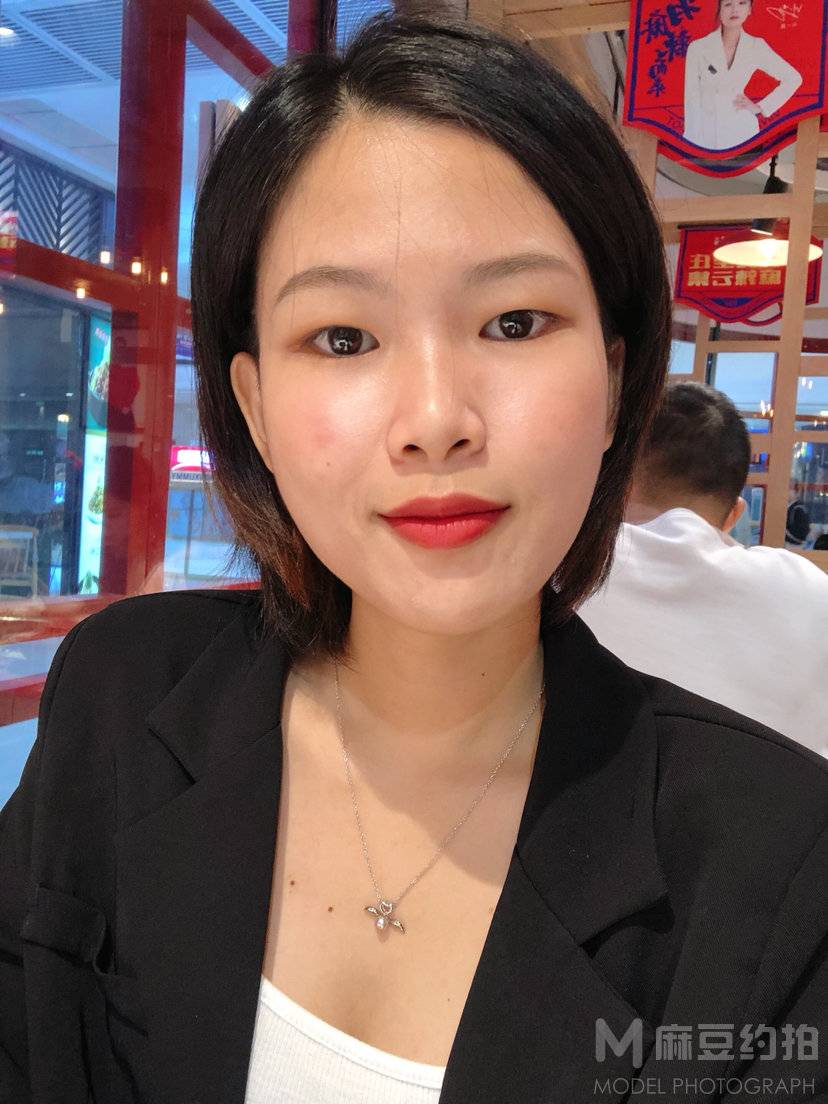 纪实模特