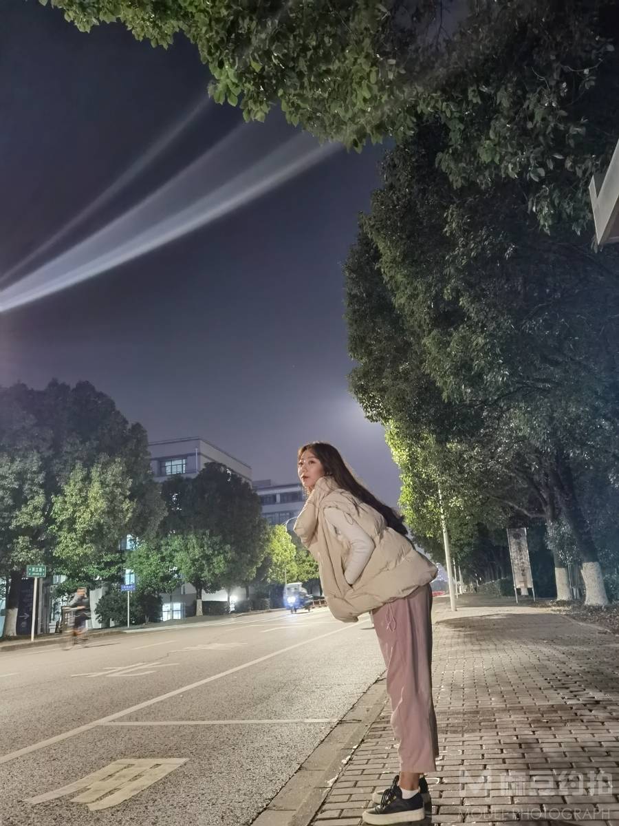 清新模特