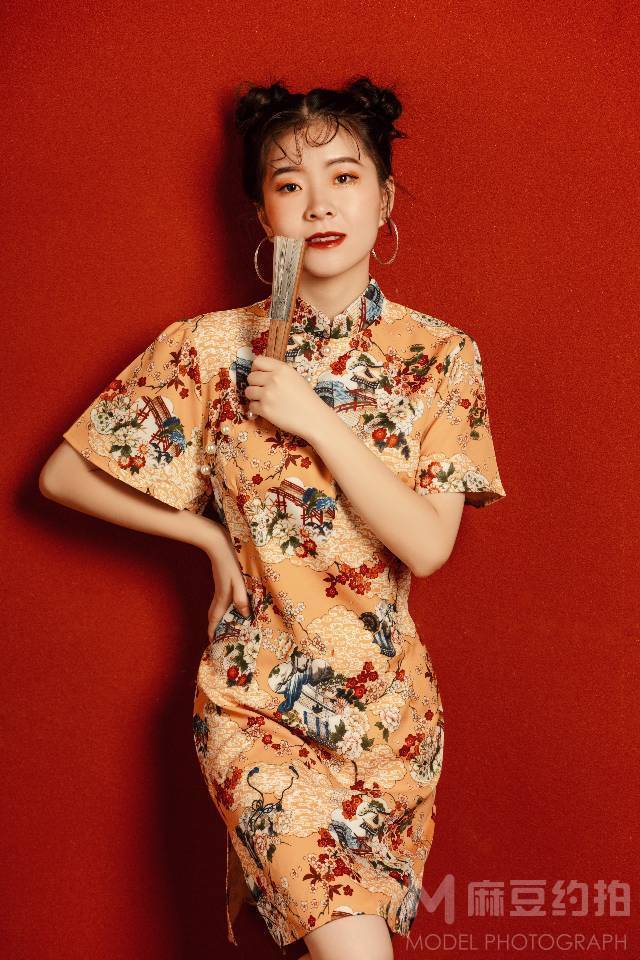 汉服模特