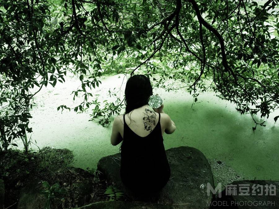 暗黑模特