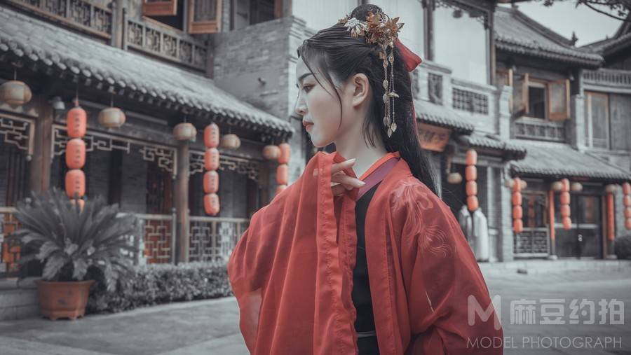 情绪模特