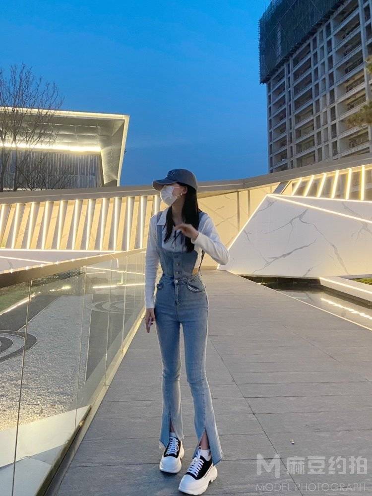 夜景模特