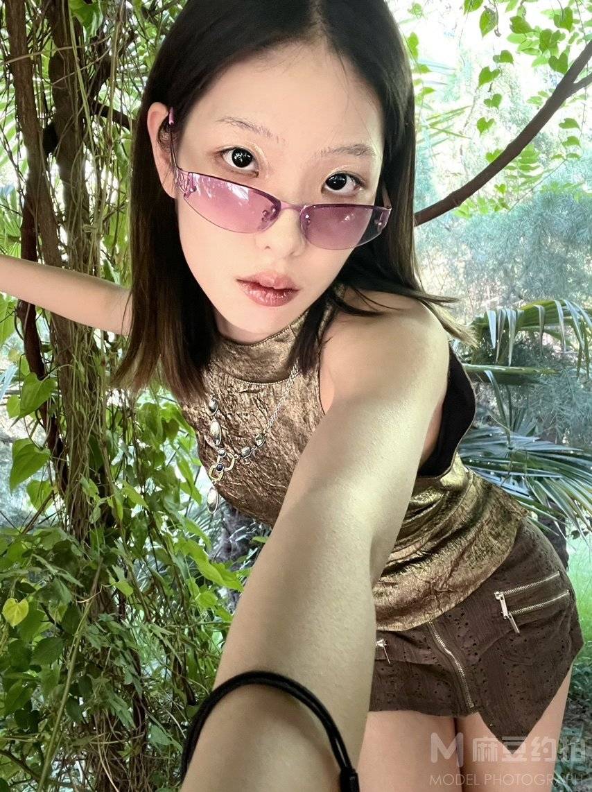 胶片模特