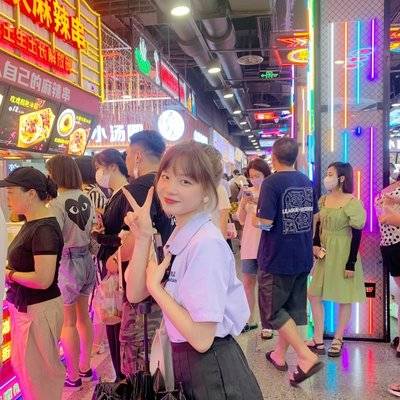 校园模特