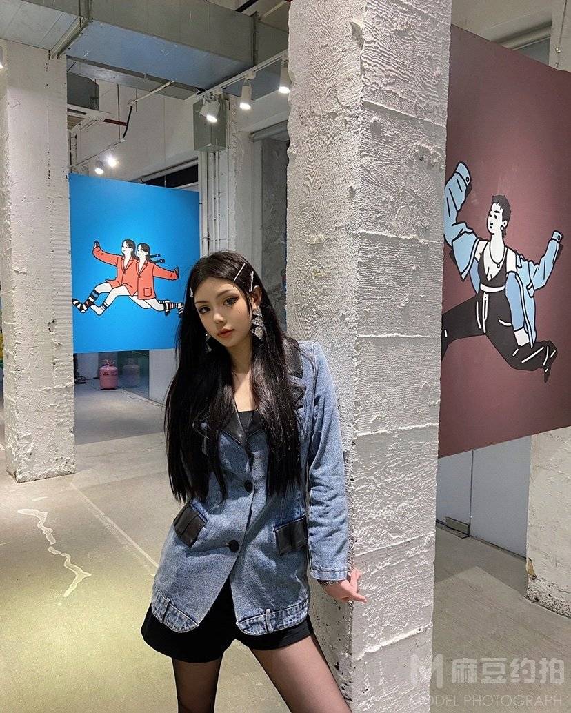 校园模特