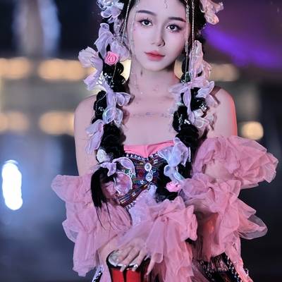 汉服模特