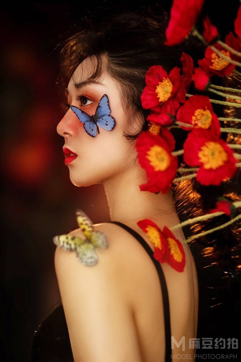 情绪模特