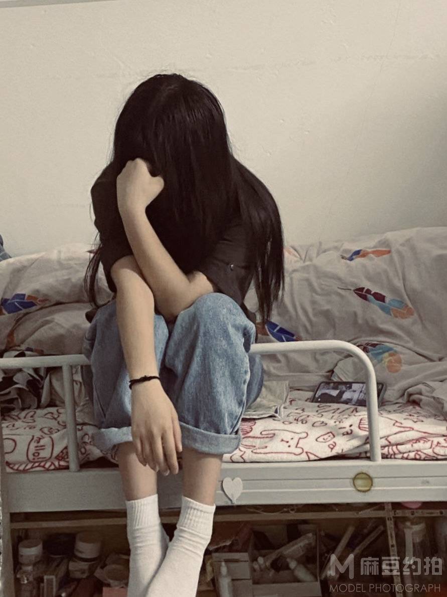 黑白模特