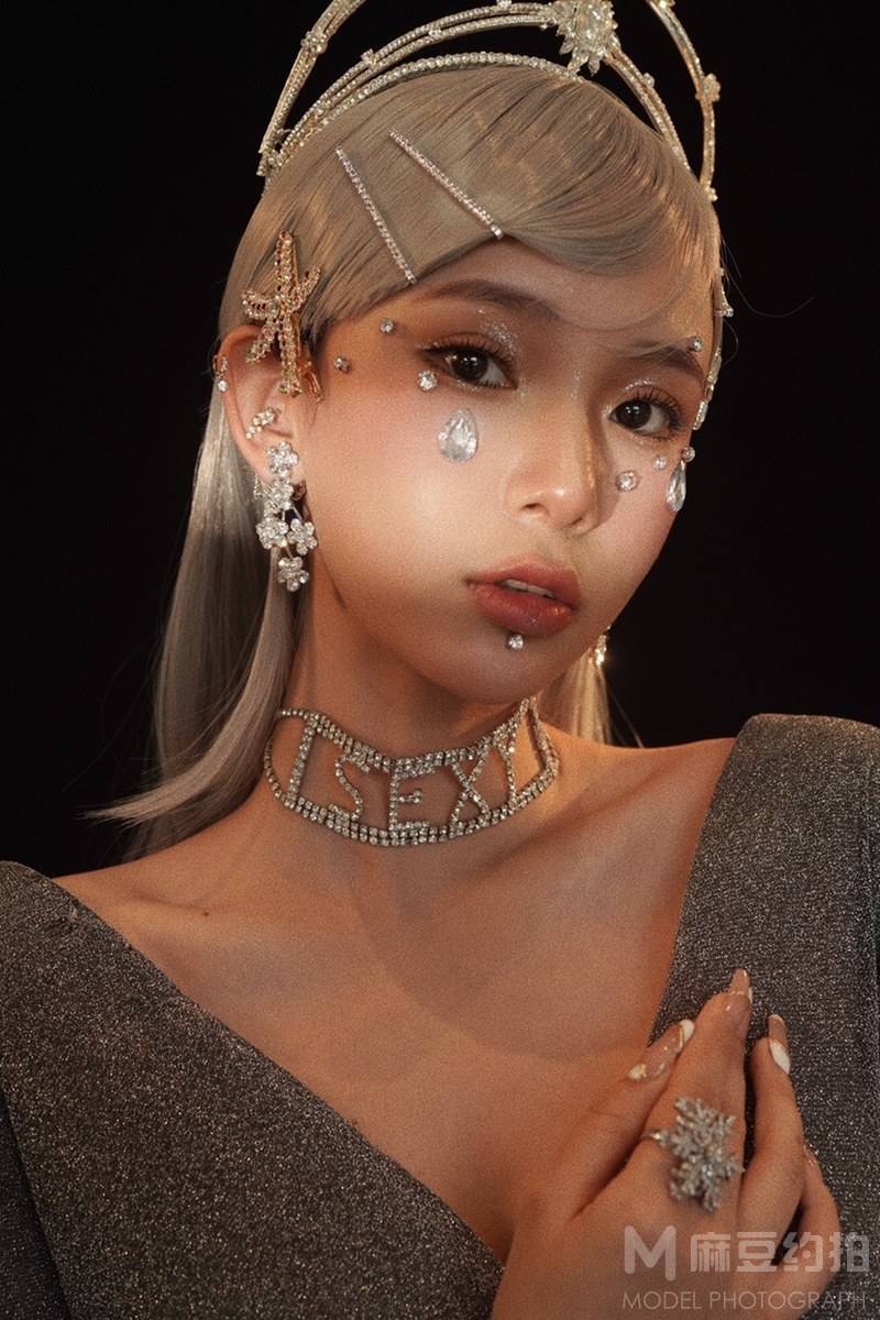 妆容模特