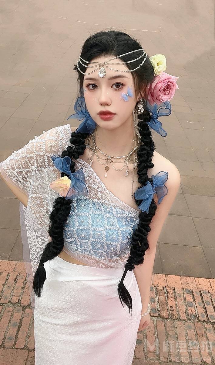 校园模特