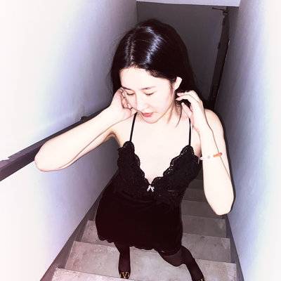 黑白模特