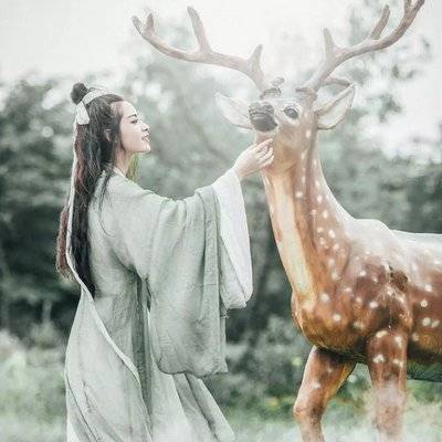 汉服模特