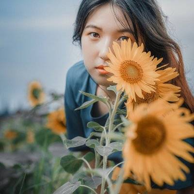 情绪模特