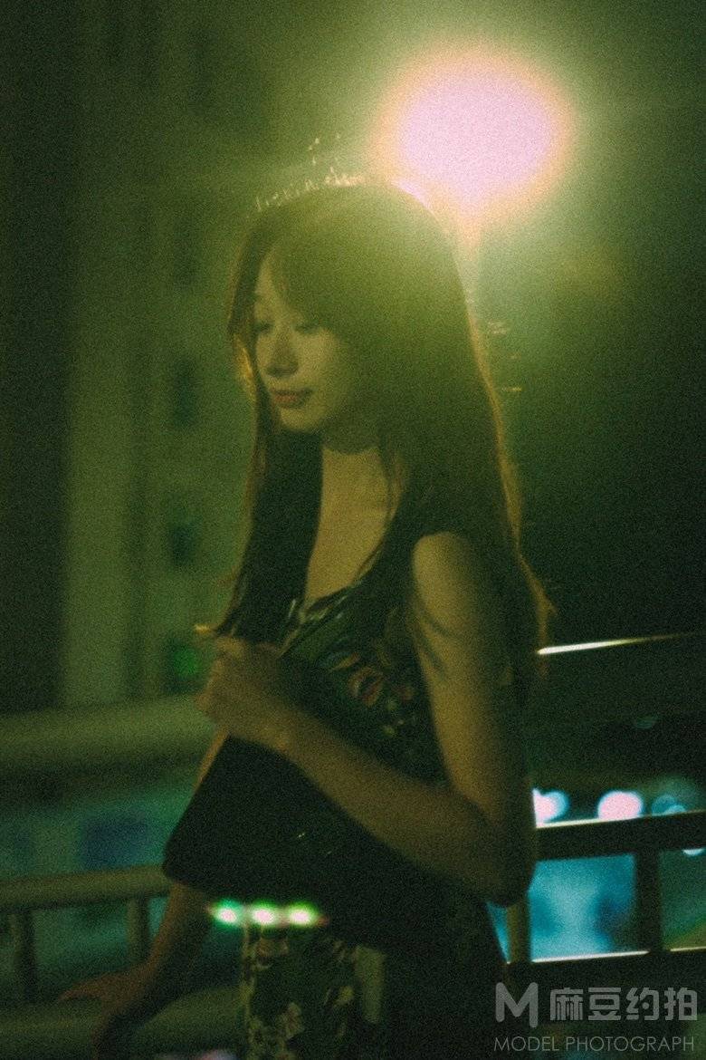 夜景模特