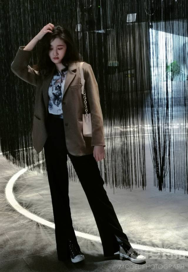 校园模特
