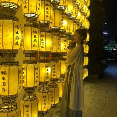 汉服模特