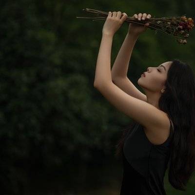情绪模特