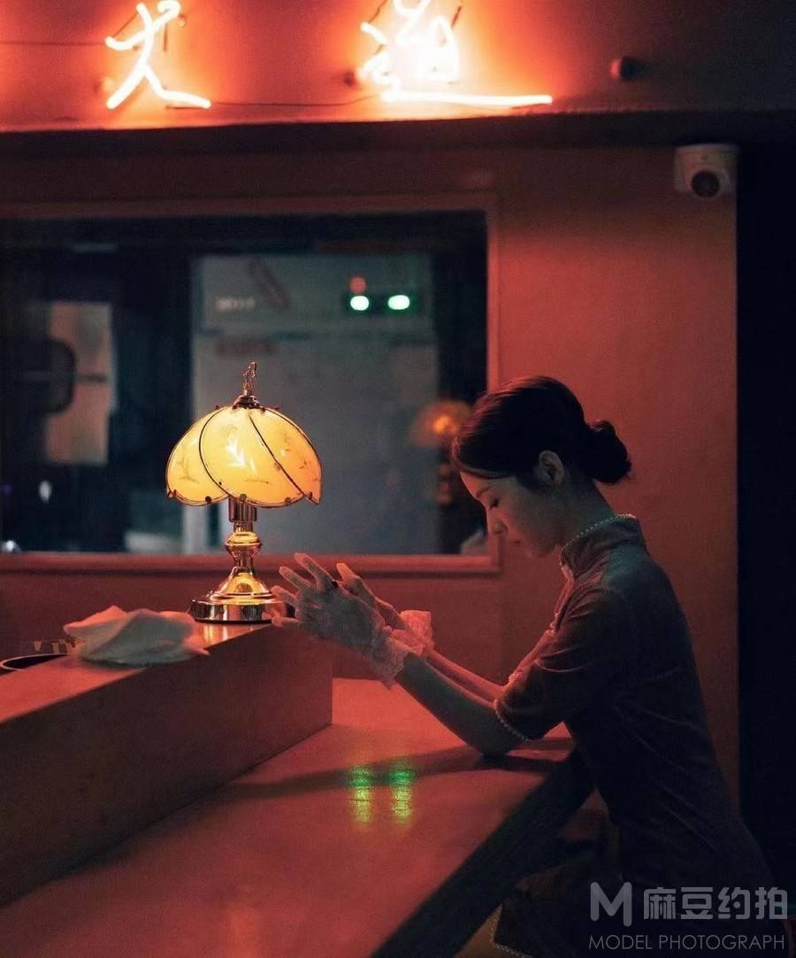 夜景模特