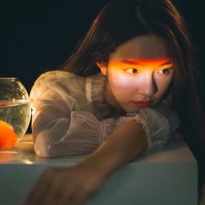 情绪模特