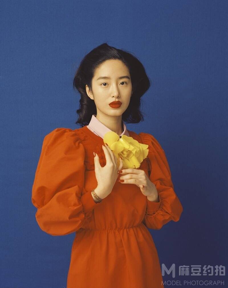 情绪模特