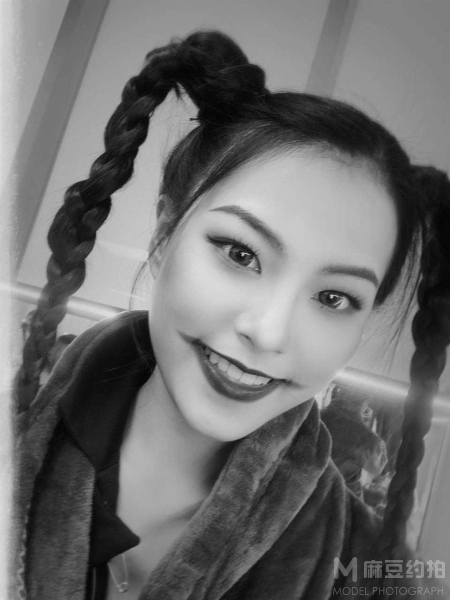 暗黑模特