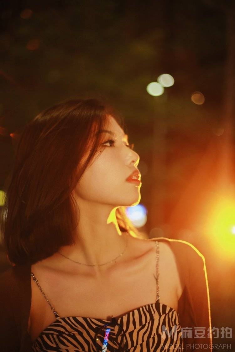 夜景模特