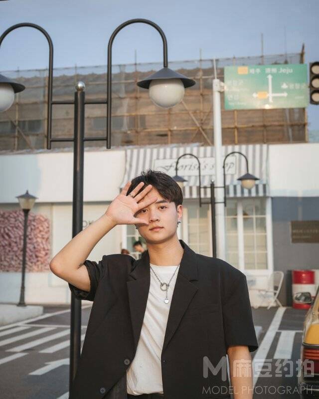 校园模特