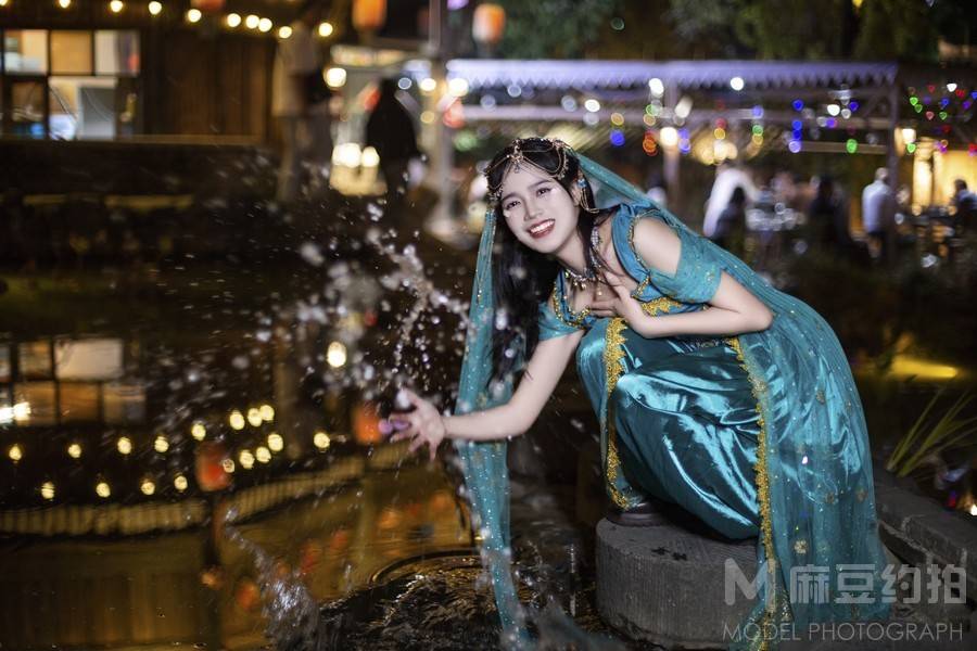 夜景模特