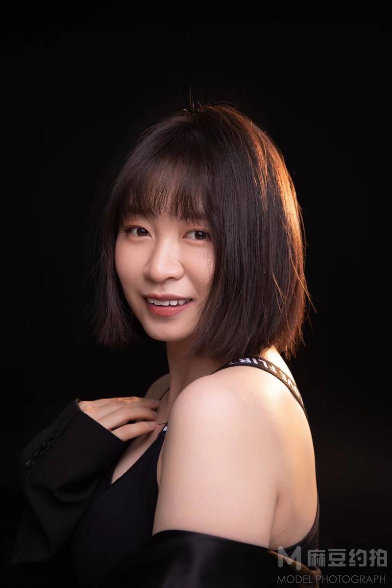 纪实模特