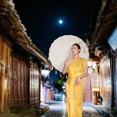 夜景模特