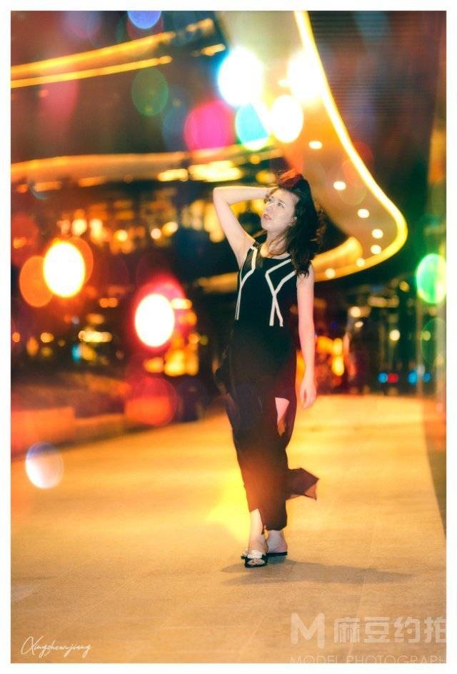 夜景模特