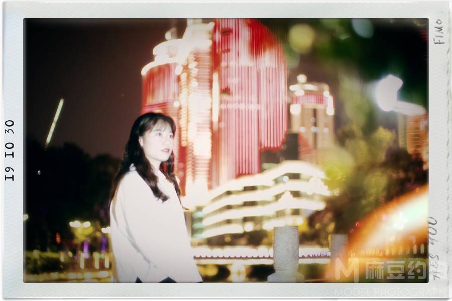 夜景模特