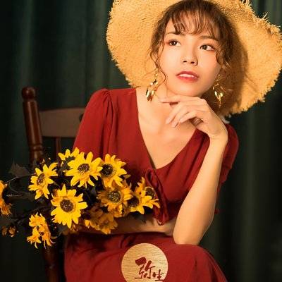 情绪模特
