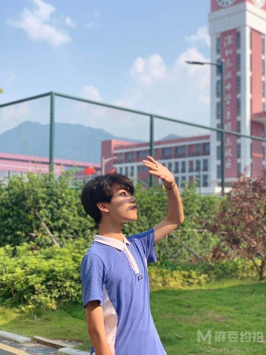 校园模特